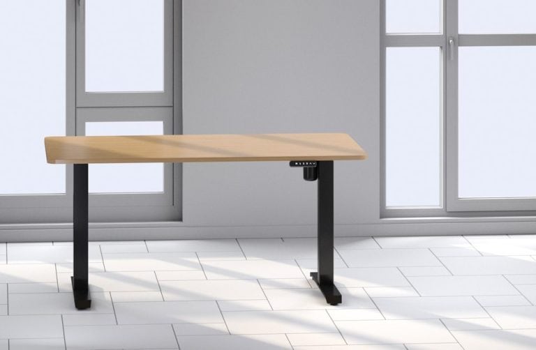 Step3 Texturing 3D model of a table in 3d visualization studio
