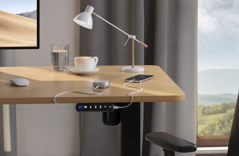 Step6 High quality render close up of table with items in 3d visualization services